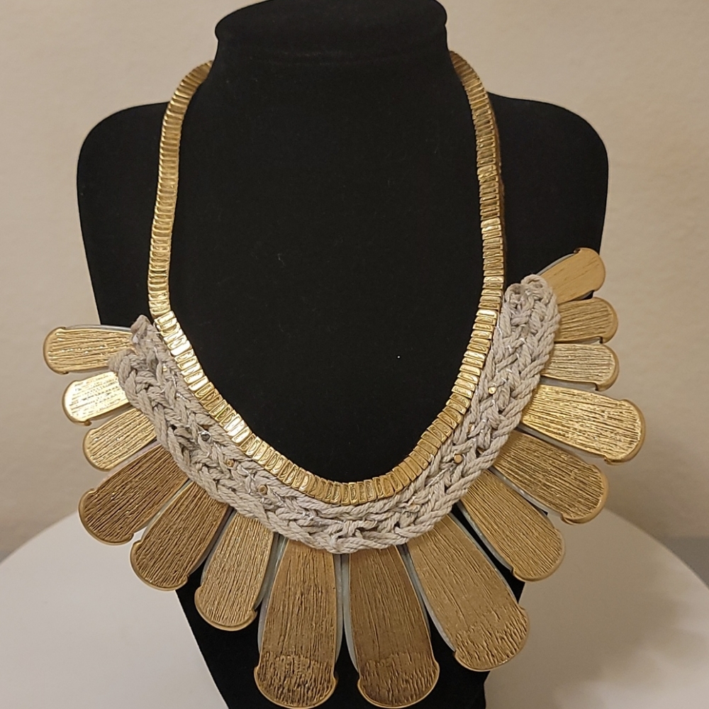 Vintage Necklace - Picture 4 of 4